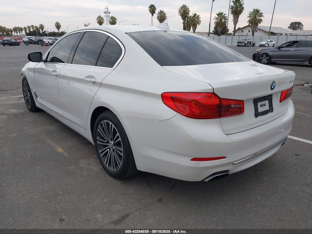 WBAJE5C56KWW28040 BMW 2019