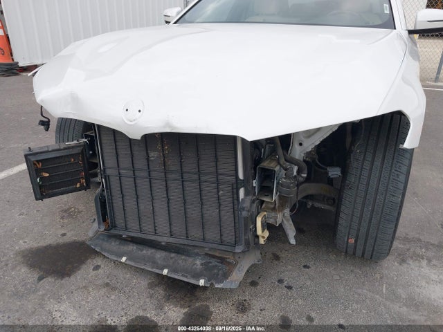 WBAJE5C56KWW28040 BMW 2019