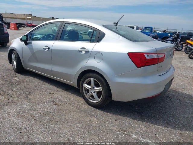 KIA 2017 2017 KNADM4A39H6043781 Image 3