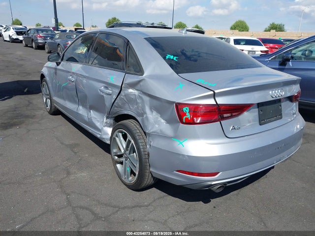 2018 AUDI A3 WAUB8GFF3J1026283 Photo 2