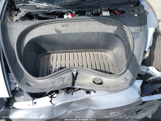 Tesla 2025 2025 5YJ3E1EA9SF903211 Image 10