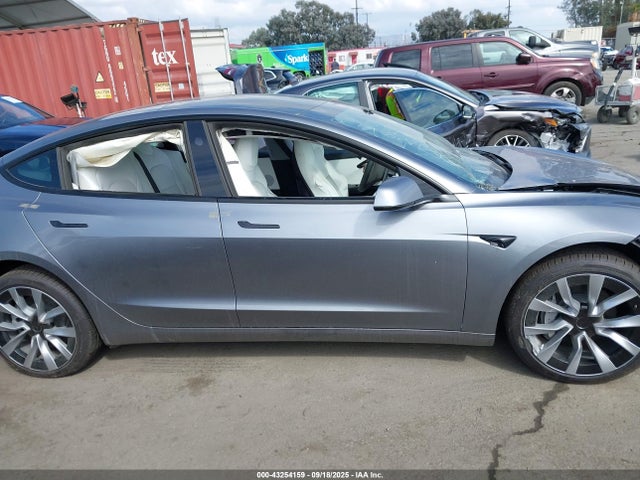 Tesla 2025 2025 5YJ3E1EA9SF903211 Image 12