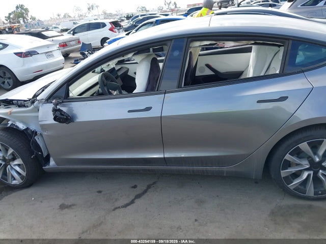 Tesla 2025 2025 5YJ3E1EA9SF903211 Image 13