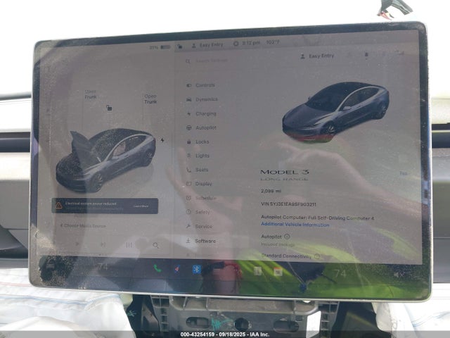 Tesla 2025 2025 5YJ3E1EA9SF903211 Image 17