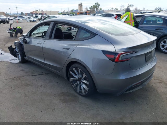 Tesla 2025 2025 5YJ3E1EA9SF903211 Image 3