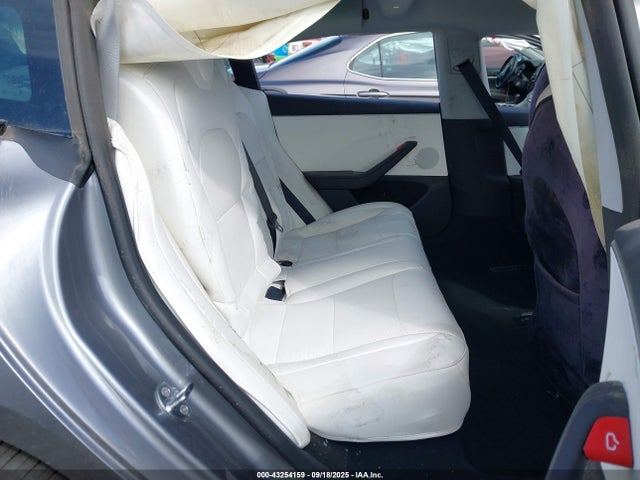 Tesla 2025 2025 5YJ3E1EA9SF903211 Image 8