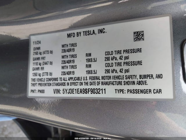 Tesla 2025 2025 5YJ3E1EA9SF903211 Image 9