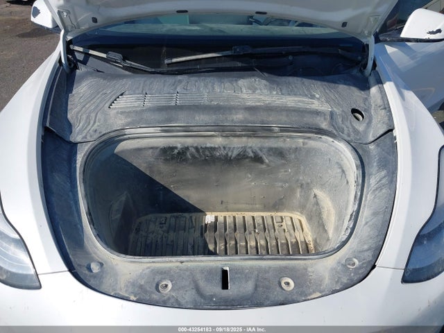 5YJYGDEE7LF023811 Tesla 2020