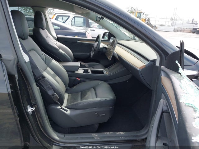 7SAYGDEE3PA139318 Tesla 2023