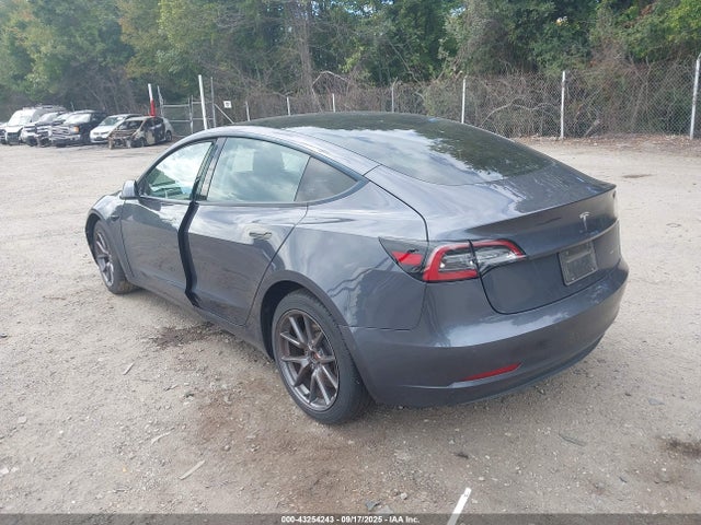 2021 TESLA MODEL 3 5YJ3E1EB6MF988097 Photo 2