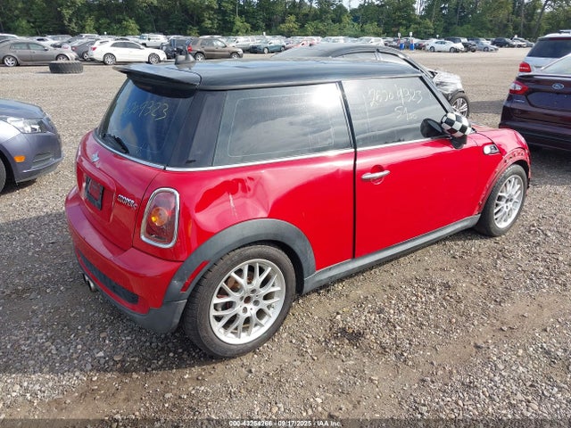 2008 MINI COOPER S WMWMF73508TV36079 Photo 3