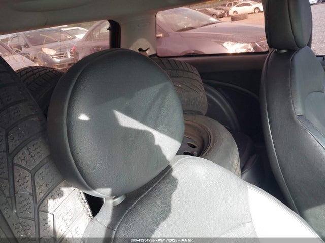 2008 MINI COOPER S WMWMF73508TV36079 Photo 7