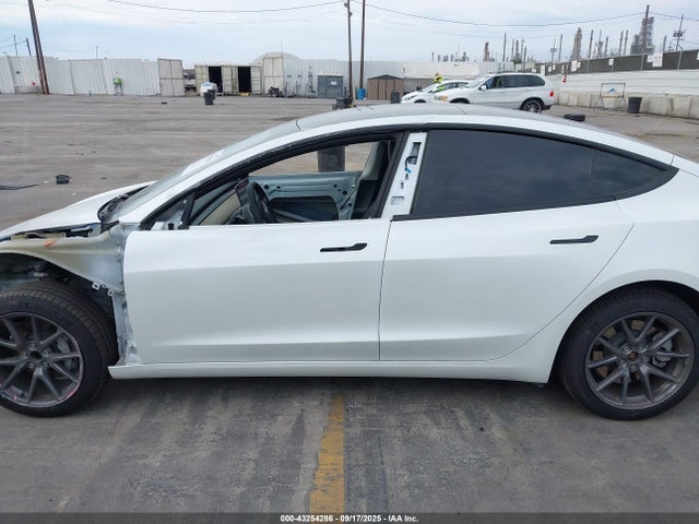 Tesla MODEL 3 2023 5YJ3E1EA5PF662870 Image 15