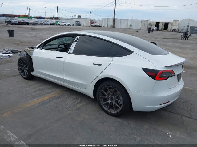 Tesla MODEL 3 2023 5YJ3E1EA5PF662870 Image 3