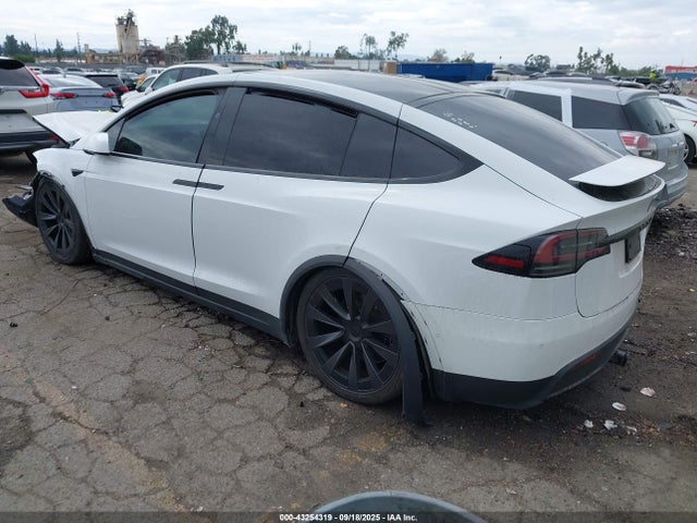 Tesla 2022 2022 7SAXCBE61NF344883 Image 3