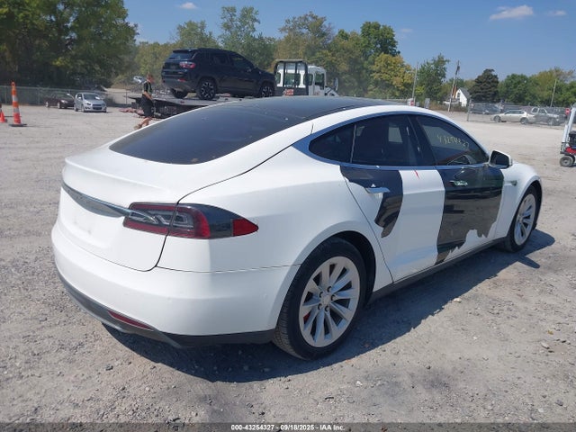 2015 TESLA MODEL S 5YJSA4H24FFP78282 Photo 3