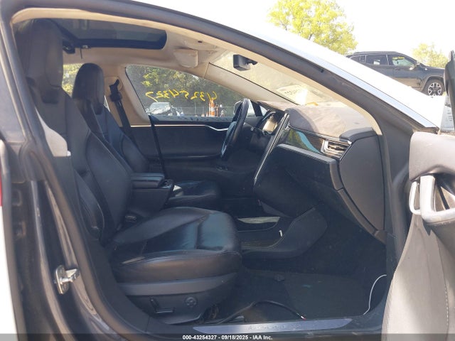2015 TESLA MODEL S 5YJSA4H24FFP78282 Photo 4