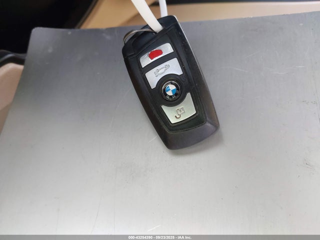 WBA8E1G54GNU11276 BMW 2016