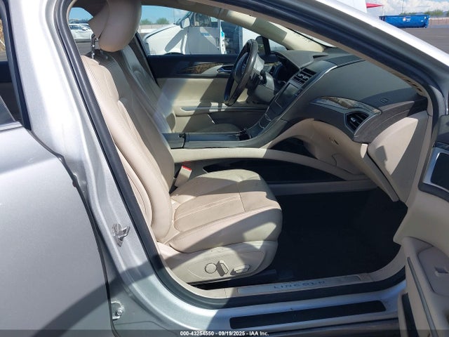 3LN6L2G93GR634068 Lincoln MKZ