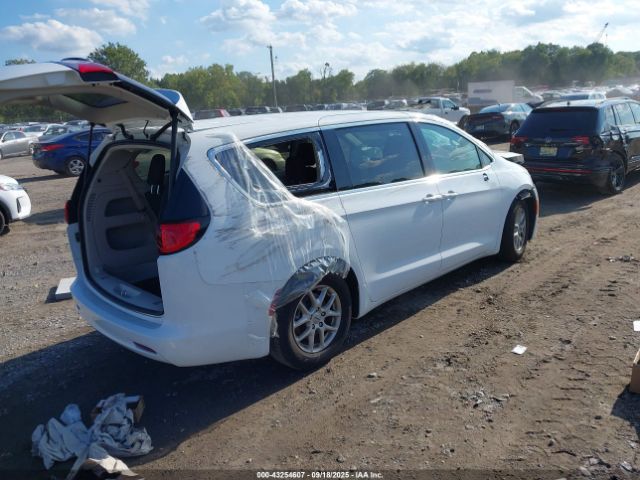 2024 CHRYSLER VOYAGER 2C4RC1CGXRR157647 Photo 3