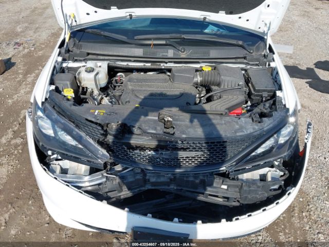 2024 CHRYSLER VOYAGER 2C4RC1CGXRR157647 Photo 5