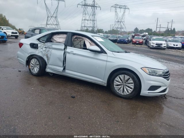 2019 VOLKSWAGEN JETTA 3VWN57BU6KM090042