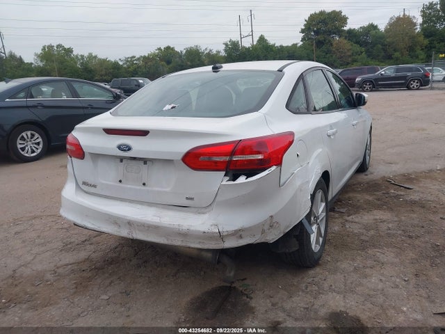 1FADP3F25GL216271 Ford 2016