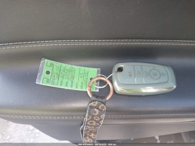 2021 FORD EXPLORER 1FMSK8FH1MGA20572 Photo 10