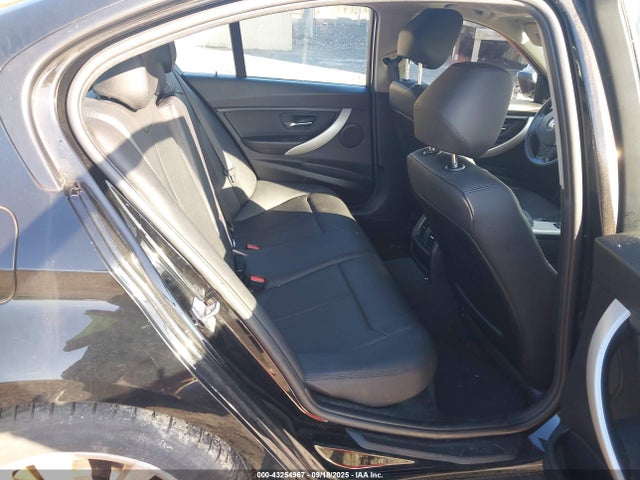 2016 BMW 320I WBA8E5G56GNU19158 Photo 7