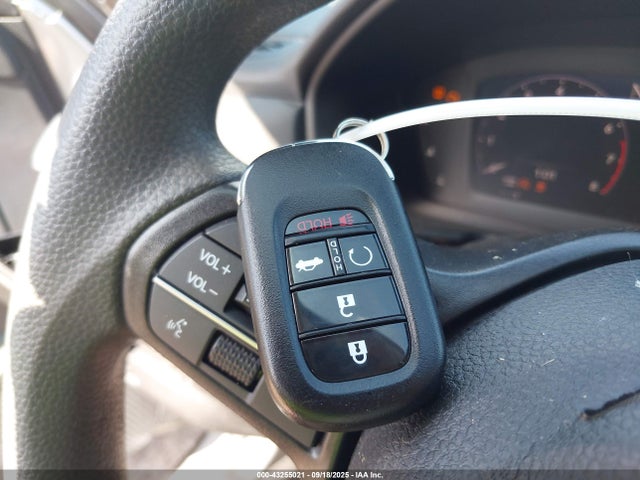 43255021 :رقم المزاد ، 1HGCY1F48SA021649 vin ، 2025 Honda Accord Se مزاد بيع
