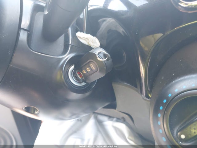 2017 FIAT 500C 3C3CFFLR3HT621230 Photo 10