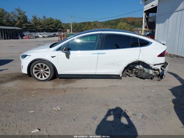 5YJXCAE27GF020649 Tesla MODEL X