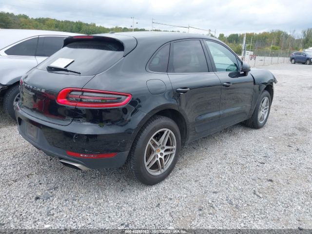2018 PORSCHE MACAN WP1AA2A59JLB14181 Photo 3