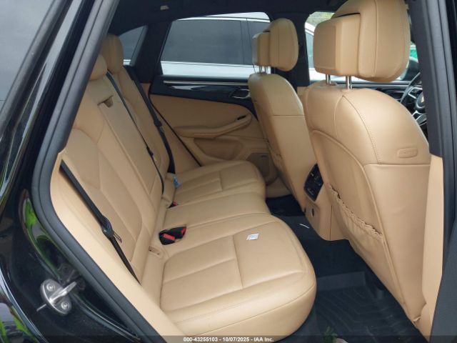 2018 PORSCHE MACAN WP1AA2A59JLB14181 Photo 7