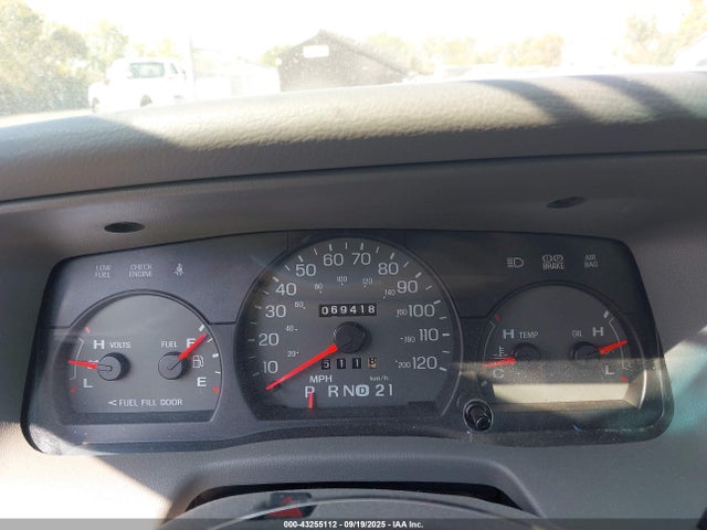 Продажа на аукционе авто 2005 Mercury Grand Marquis Gs, vin: 2MEFM74W35X636098, номер лота: 43255112