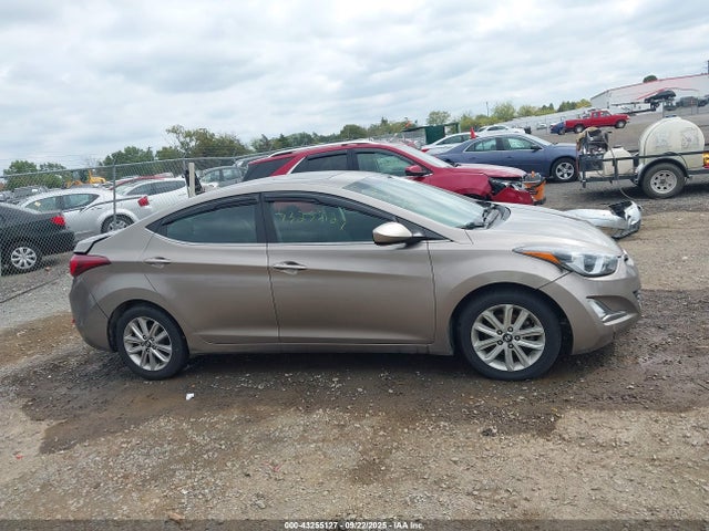 Hyundai ELANTRA SE 2015 5NPDH4AEXFH590571 Image 28