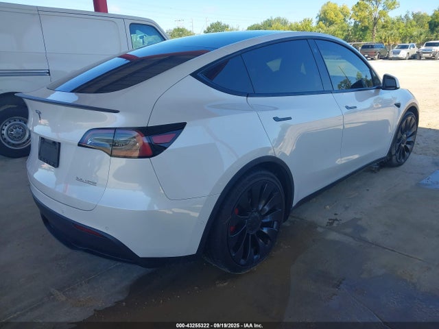 2022 TESLA MODEL Y 7SAYGDEF2NF336635 Photo 3