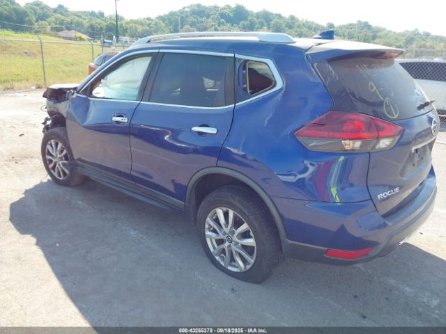 2018 NISSAN ROGUE KNMAT2MVXJP564339 Photo 2