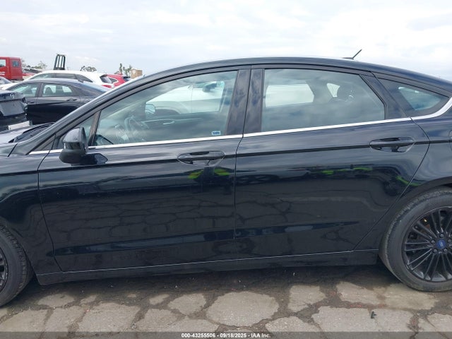 Ford 2017 2017 3FA6P0HDXHR299477 Image 14