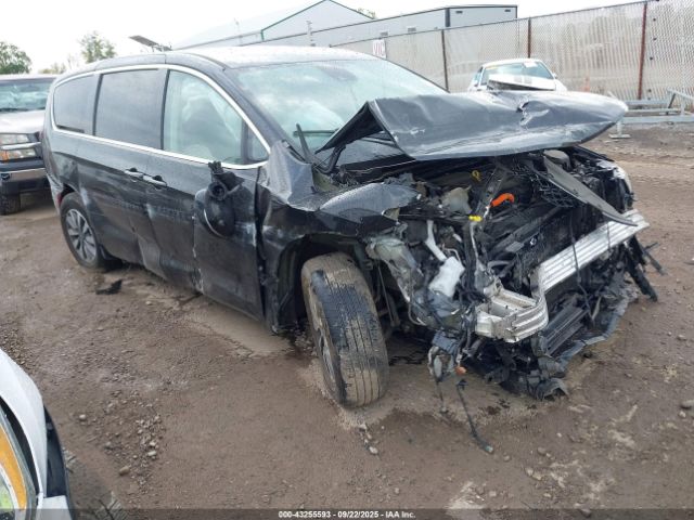 2022 CHRYSLER PACIFICA HYBRID 2C4RC1L72NR140867