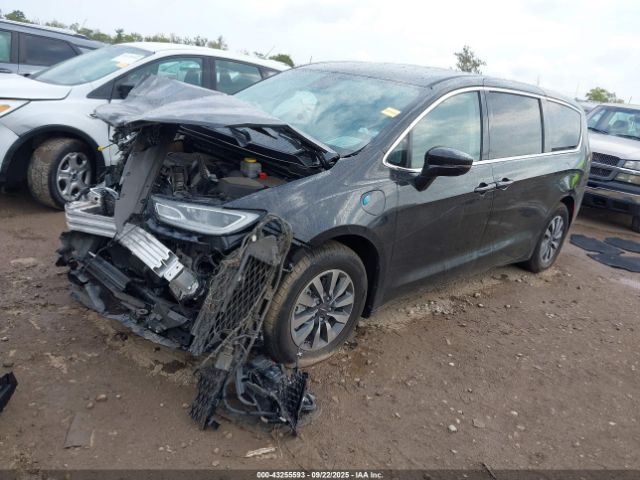 2022 CHRYSLER PACIFICA HYBRID 2C4RC1L72NR140867 Photo 1