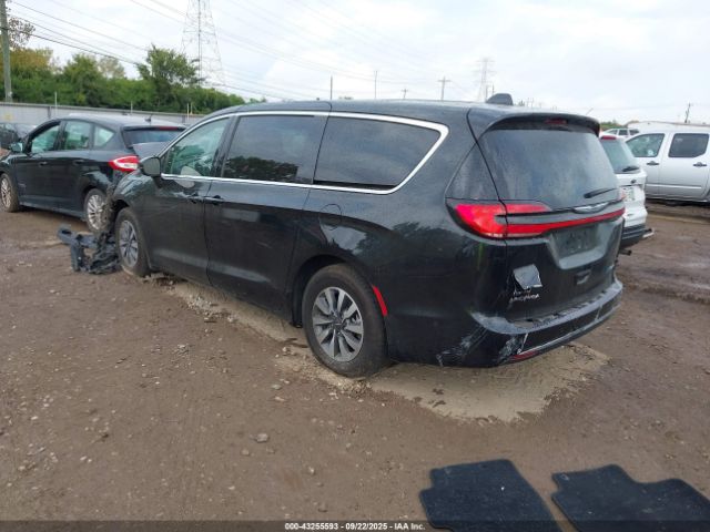 2022 CHRYSLER PACIFICA HYBRID 2C4RC1L72NR140867 Photo 2