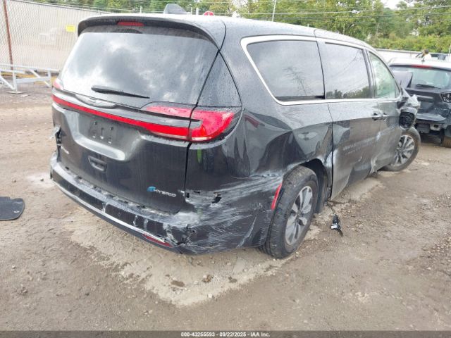 2022 CHRYSLER PACIFICA HYBRID 2C4RC1L72NR140867 Photo 3