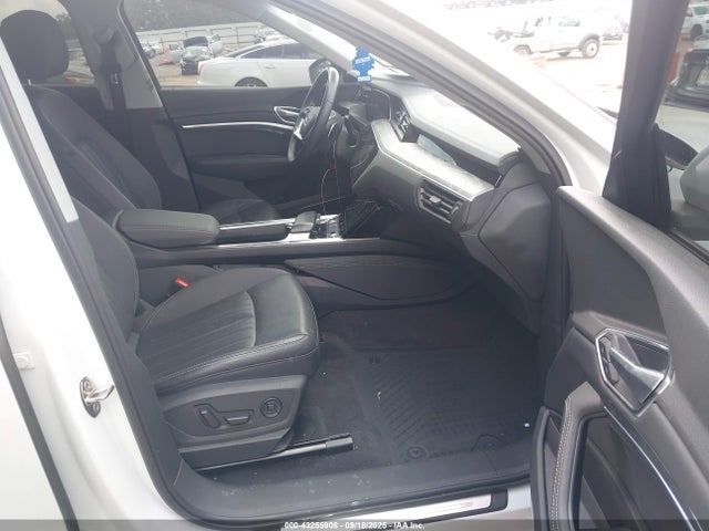 2021 AUDI E-TRON WA1LAAGEXMB037787 Photo 4