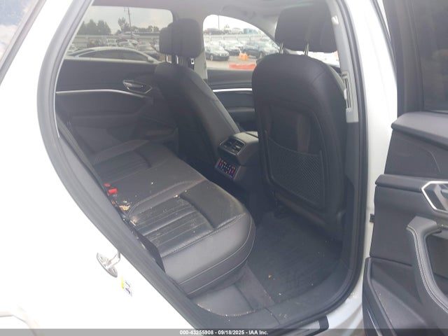 2021 AUDI E-TRON WA1LAAGEXMB037787 Photo 7