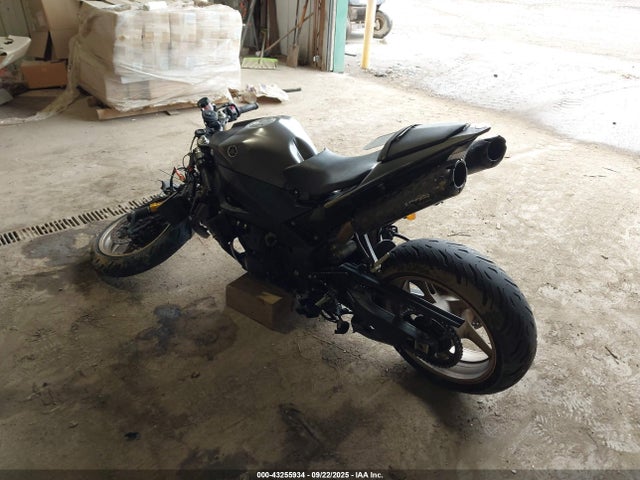 Yamaha Yzf-r1 2014 JYARN23E4EA017831 Image 3
