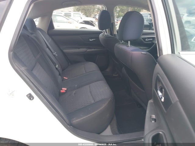 1N4AL3AP5GN378696 Nissan 2016