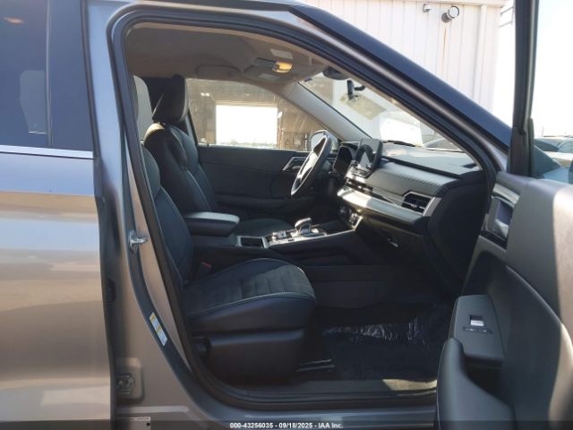 2024 MITSUBISHI OUTLANDER JA4J4VA82RZ037001 Photo 4