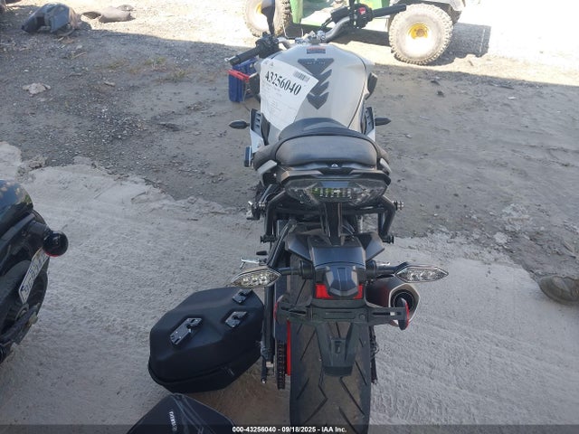 Yamaha Mtn1000 (mt-10) 2020 JYARN48E9LA003439 Image 6