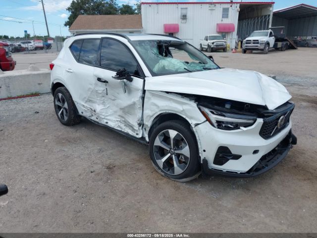 2024 VOLVO XC40 YV4L12UL9R2316151